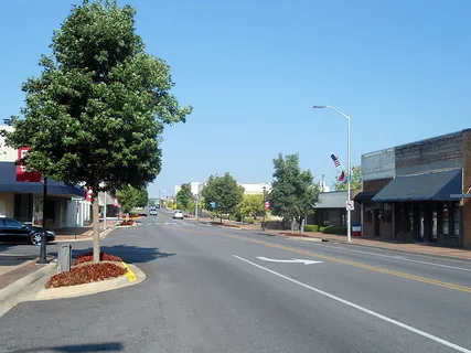 Emma Avenue, downtown Springdale