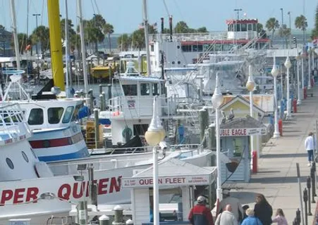 Sightseeing and fishing boats at the Clearwater Marina