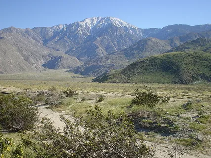 San Jacinto Mountains can be seen from Palm Springs