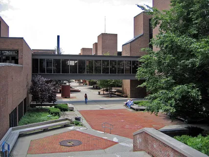 The central courtyard of Albany High School