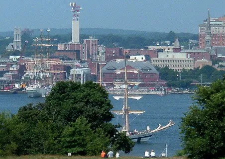 Downtown on the west bank of the Thames River