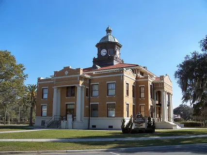 The Citrus County Courthouse in Inverness, FL