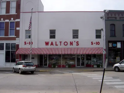 Walton's Five and Dime, now the Wal-Mart Visitor's Center, Bentonville