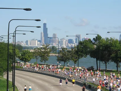 Chicago Half Marathon on Lake Shore Drive next to Harold Washington Park on the South Side